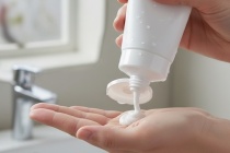 Bộ Y tế thu hồi toàn quốc hàng loạt sữa tắm, dầu gội vi phạm