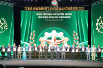 Vinh danh 96 nông dân Việt Nam xuất sắc 40 năm đổi mới