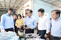 Hỗ trợ làng nghề xây dựng thương hiệu, mở rộng thị trường tiêu thụ