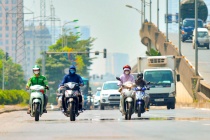 Dự báo thời tiết hôm nay ngày 20/10: Bắc Bộ nắng ráo, Nam Bộ có mưa dông về chiều tối