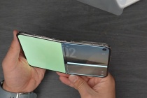 Nguyên nhân có thể khiến màn hình iPhone Duo bị nứt