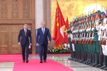 Thủ tướng Lê Minh Hưng chủ trì lễ đón chính thức Thủ tướng Ba Lan Donald Tusk