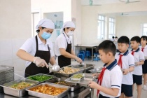 Bộ Y tế yêu cầu công khai thực đơn bữa ăn học đường, tăng cường giám sát ATTP trường học