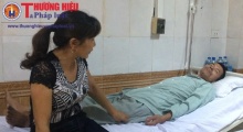 Nam Định: Dừng xe đón khách, nhà xe bị côn đồ đánh trọng thương