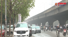 Quận Hoàng Mai (Hà Nội): Ra quân xử lí nghiêm hành vi đỗ xe lòng đường vỉa hè sai quy định