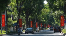 Hà Nội rực rỡ sắc đỏ chào mừng 72 năm Ngày Giải phóng Thủ Đô 10/10