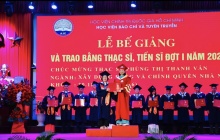 Siết đào tạo tiến sĩ: Chấm dứt tình trạng vừa đi làm, vừa học lấy bằng