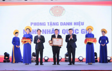 Nghệ nhân Vũ Văn Vinh: Người thổi hồn Việt vào kiến trúc nhà gỗ cổ truyền 