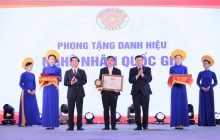 Nghệ nhân Vũ Văn Vinh: Người thổi hồn Việt vào kiến trúc nhà gỗ cổ truyền 