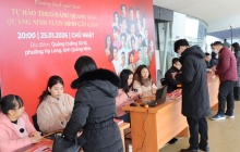 Người dân háo hức đổi vé Concert Quảng Ninh