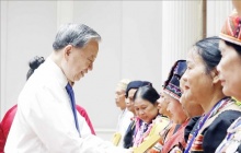 Tổng Bí thư, Chủ tịch nước Tô Lâm gặp mặt người có uy tín tiêu biểu, khẳng định vai trò “cột mốc sống” của văn hóa