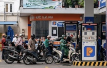 Giá xăng dầu ngày 29/4: Thế giới vượt ngưỡng 110 USD, trong nước điều chỉnh giá sớm