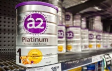Bộ Y tế cảnh báo thu hồi 3 lô sữa a2 Platinum Premium nghi nhiễm độc tố