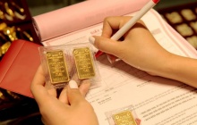 Giá vàng ngày 14/5: Vàng tiếp đà giảm, quanh mốc 165 triệu đồng/lượng