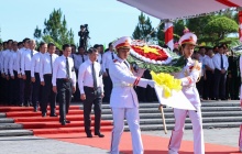 Thủ tướng Lê Minh Hưng dự lễ truy điệu và an táng hài cốt liệt sĩ tại tỉnh Quảng Trị