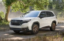 Subaru Forester 2.5L phân phối tại Việt Nam không thuộc diện triệu hồi cửa sổ trời