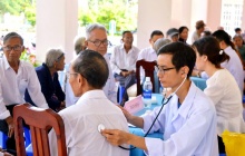 Từ năm 2026, người cao tuổi được khám sức khỏe định kỳ miễn phí ít nhất 1 lần/năm