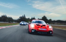 Đại diện cho Porsche Việt Nam tay đua Hoàng Đạt tham dự giải Porsche ARbox Carrera Cup Asia 2026