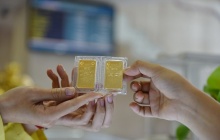 Giá vàng ngày 13/7: Vàng SJC 'bốc hơi' 1 triệu đồng/lượng