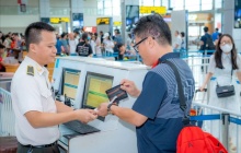 Giá vé máy bay bất ngờ 'hạ nhiệt' dịp Quốc khánh 2/9