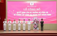 Công bố quyết định thành lập Công an thành phố Quảng Ninh