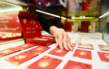 Giá vàng hôm nay 19/10: Vàng SJC đi ngang ở mức 143,6 triệu đồng/lượng