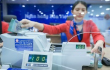 Hàng loạt ngân hàng hạ lãi suất tiết kiệm 0,5 - 0,7%