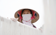 Từ nguy cơ mai một, làng nghề truyền thống mì gạo Hùng Lô tìm đường ra thị trường quốc tế