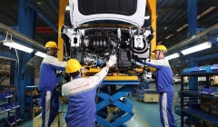 Ô tô lắp ráp, sản xuất trong nước được giảm 50% phí trước bạ