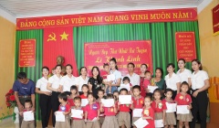 Người đẹp Lê Khánh Linh thực hiện dự định dành toàn bộ giải thưởng giúp đỡ trẻ em nghèo