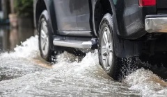 7 nguyên tắc an toàn khi lái xe trời mưa bạn cần biết