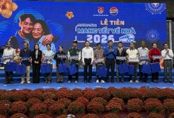 Hơn 4.230 tấm vé “Mang Tết về nhà” đã đưa người lao động, sinh viên về quê đón Tết