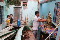 Hơn 56.000 nhà tốc mái, 3 người chết trong bão số 9