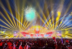 Quảng Ninh: Rực rỡ chương trình “Tự hào theo Đảng quang vinh” mừng thành công Đại hội XIV của Đảng