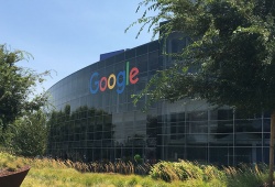 Google giảm 1/2 phí hoa hồng đối với các nhà phát triển ứng dụng
