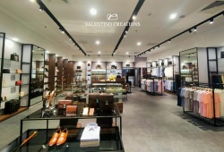 Valentino Creations - 20 năm đồng hành khẳng định phong cách thời trang doanh nhân Việt
