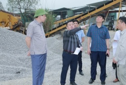 Thanh Hóa: Tạm dừng khai thác mỏ đá nổ mìn bắn vào nhà dân ở huyện Vĩnh Lộc 