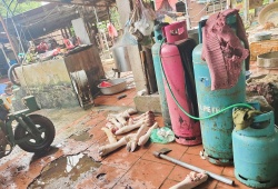 Việt Yên - Bắc Giang: Kinh hoàng lò nấu mỡ động vật gây ô nhiễm môi trường