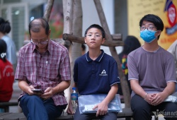 Hơn 4.000 thí sinh bắt đầu tranh suất vào trường chuyên nhất nhì Hà Nội