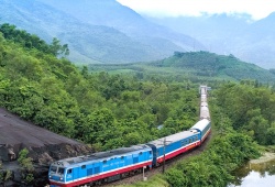 Chạy thí điểm chuyến tàu kết nối du lịch Hà Nội - Thái Nguyên