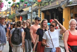 Ngành du lịch đón hơn 1,73 triệu khách quốc tế trong tháng 10