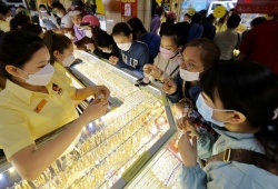 Giá vàng và ngoại tệ ngày 15/12: Vàng SJC tăng 500.000 đồng/lượng