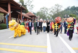 Lạng Sơn đón đoàn du khách quốc tế “xông đất” đầu năm 2026, mở ra kỳ vọng khởi sắc du lịch biên giới