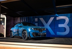 BMW iX3 ra mắt tại triển lãm CES 2026