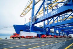 Năm 2025, thương mại Việt Nam - Singapore đạt gần 40 tỷ SGD