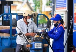 Bộ Công Thương lùi lịch điều hành giá xăng dầu sang mùng 4 Tết Bính Ngọ 2026