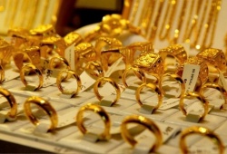 Giá vàng và ngoại tệ ngày 15/2: Tăng nhẹ so với hôm qua