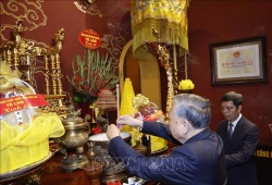 Tổng Bí thư Tô Lâm dâng hương tại Khu Di tích Hoàng thành Thăng Long và Di tích nhà 67