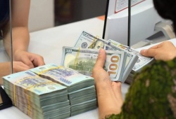 Xung đột Trung Đông leo thang: Áp lực tỷ giá và kịch bản giá dầu vượt mốc 80 USD/thùng