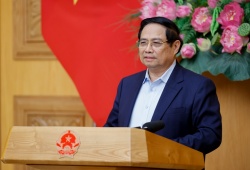 Thủ tướng: Không để thiếu xăng dầu, năng lượng